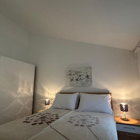 Apartment Pirun บัชกา ภายนอก รูปภาพ