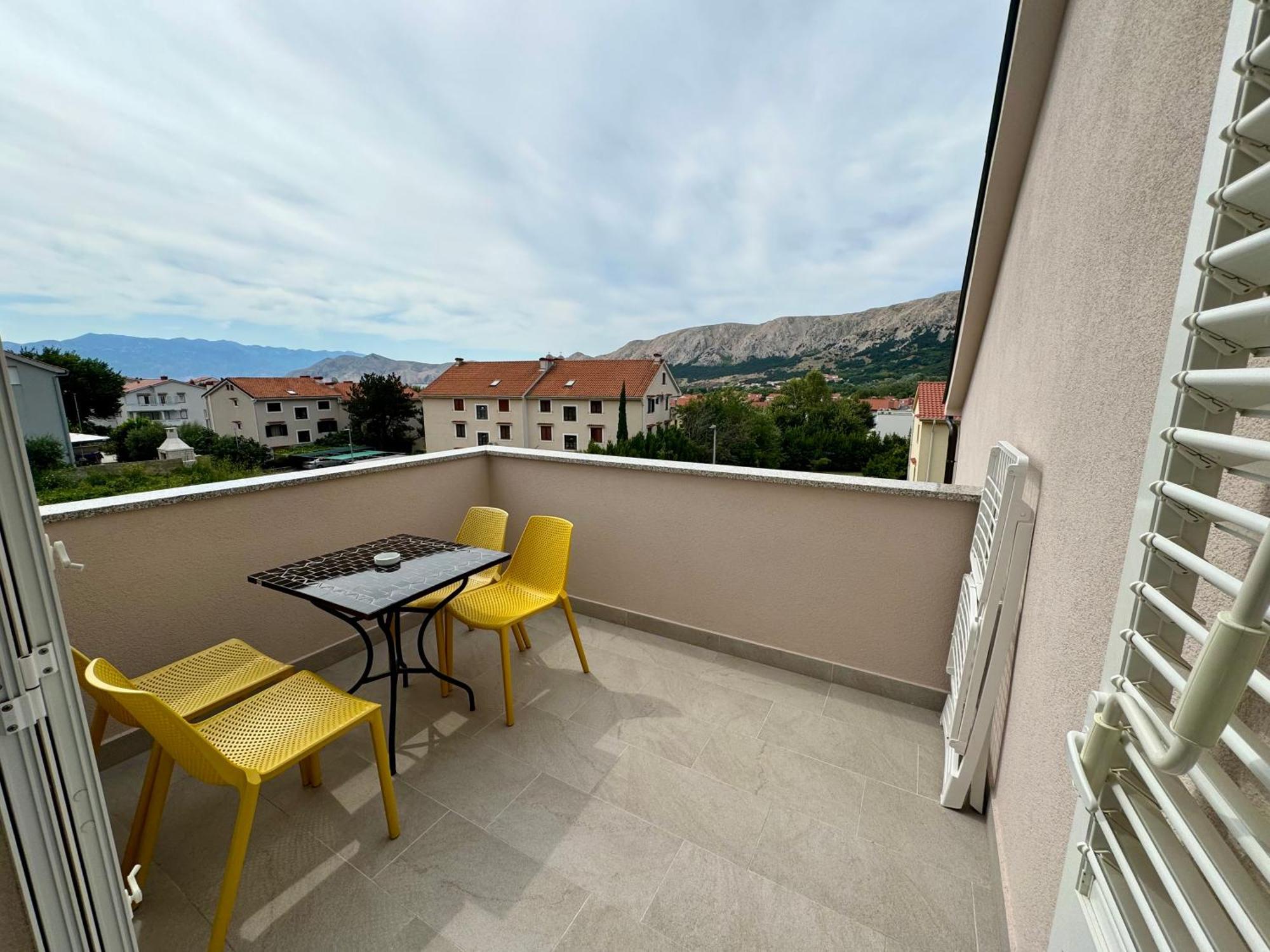 Apartment Pirun บัชกา ภายนอก รูปภาพ
