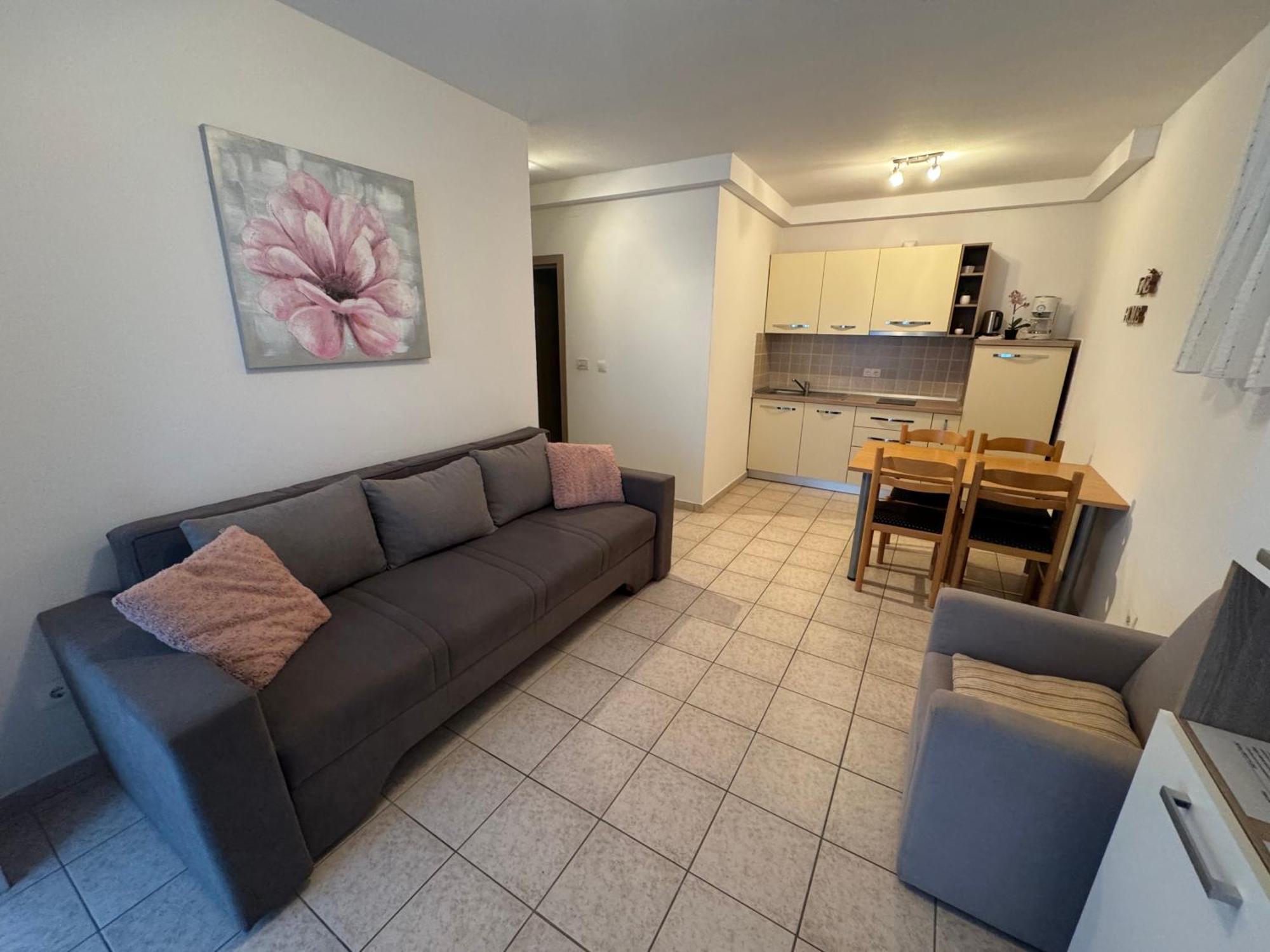 Apartment Pirun บัชกา ภายนอก รูปภาพ