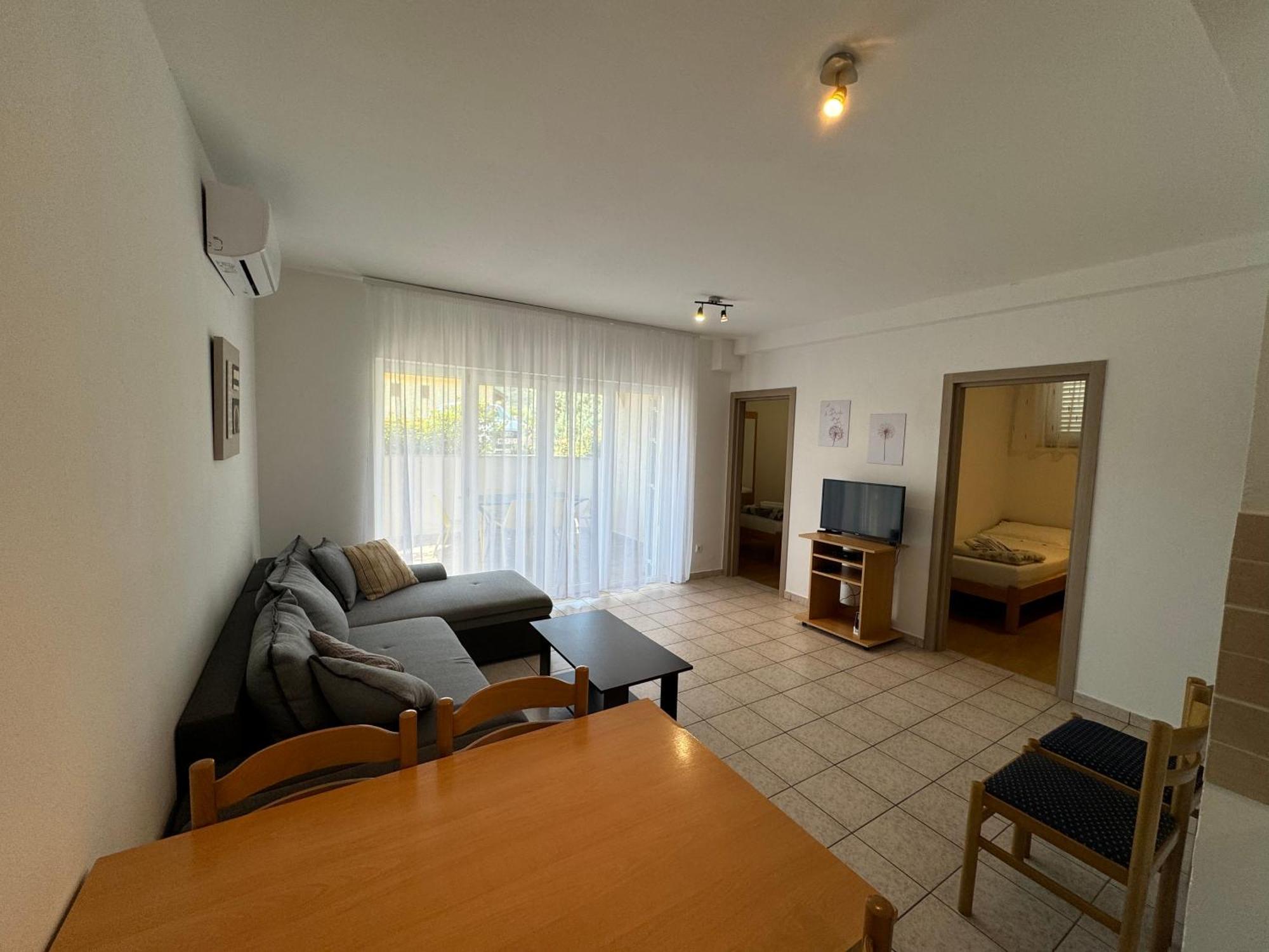 Apartment Pirun บัชกา ภายนอก รูปภาพ