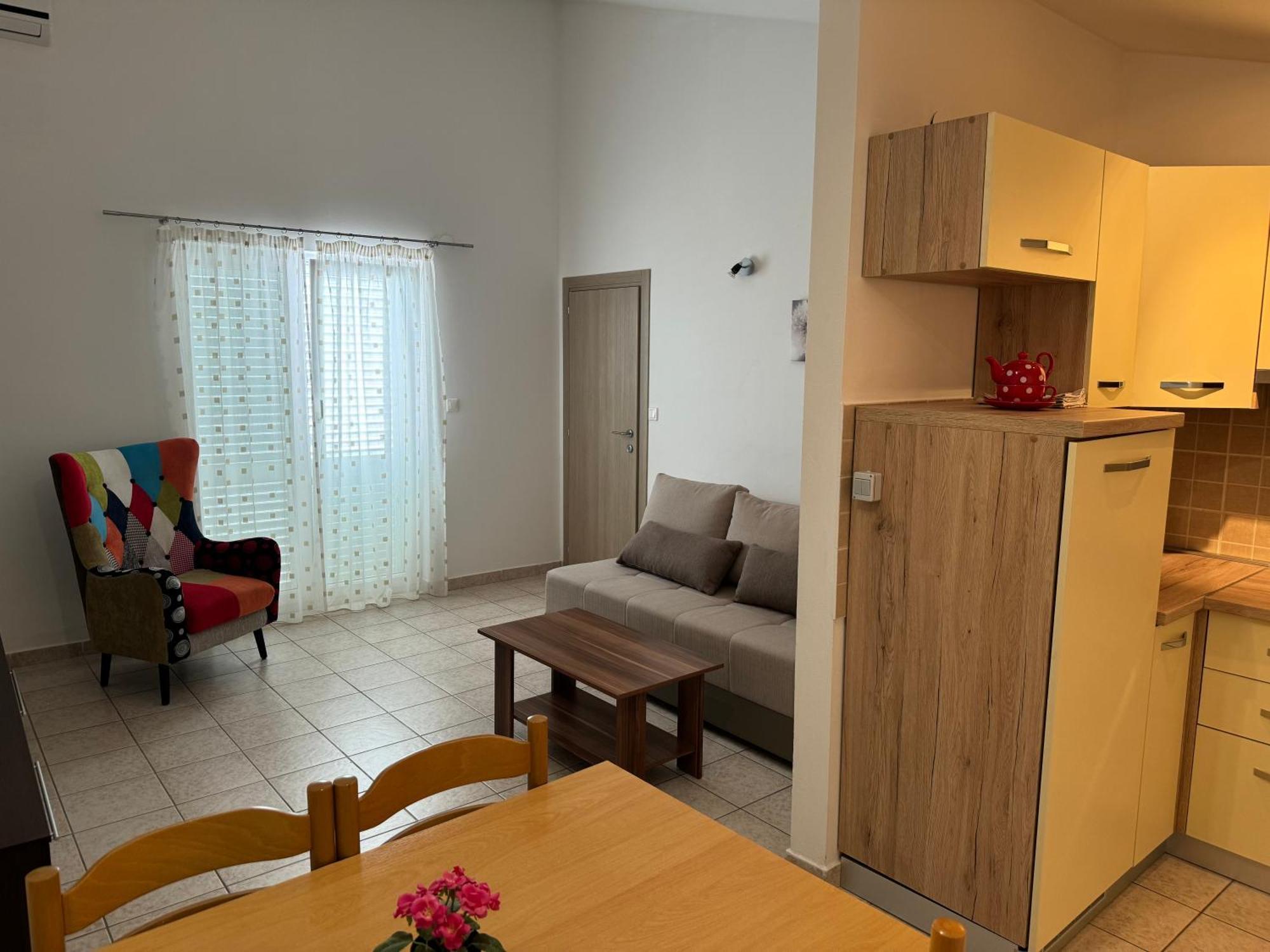 Apartment Pirun บัชกา ภายนอก รูปภาพ