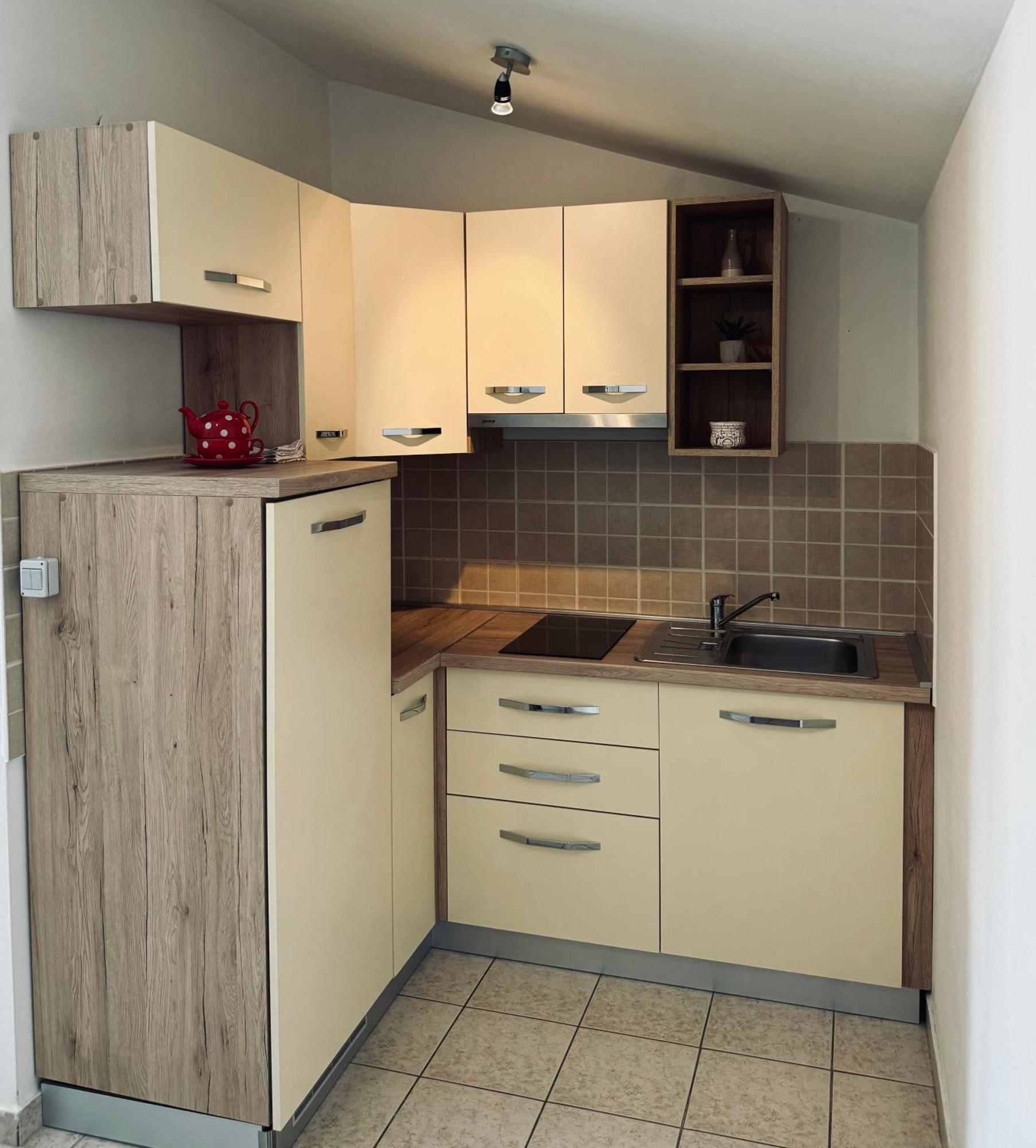 Apartment Pirun บัชกา ภายนอก รูปภาพ